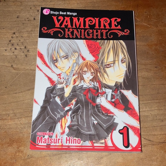 Vampire Knight Volume 1 Manga by Matsuri Hino - Picture 1 of 13
